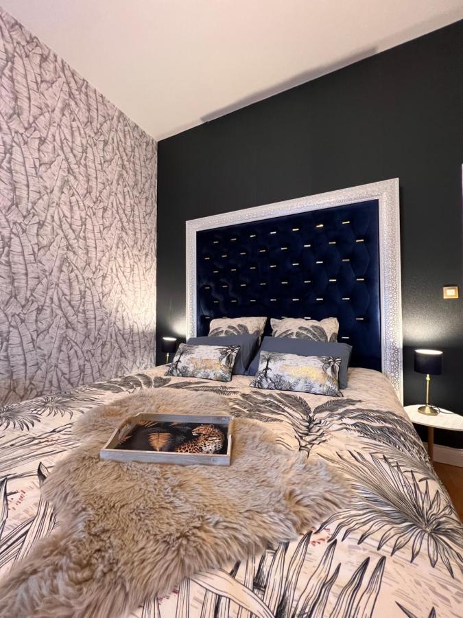 Domaine Des Anges Bed & Breakfast Avesnes-sur-Helpe Bagian luar foto