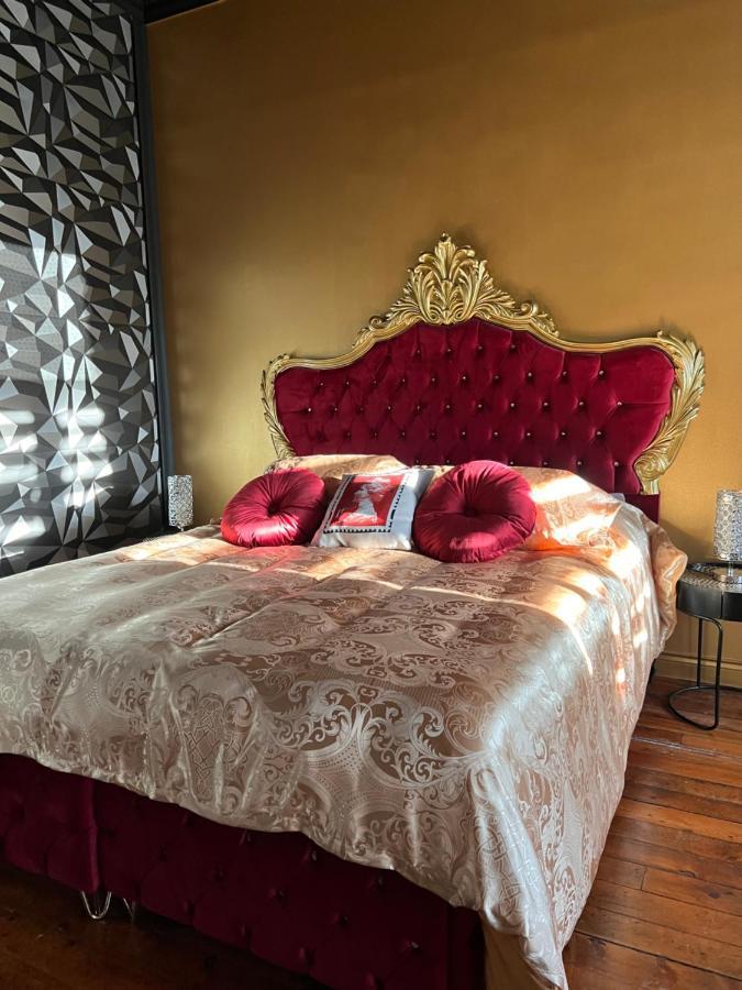 Domaine Des Anges Bed & Breakfast Avesnes-sur-Helpe Bagian luar foto