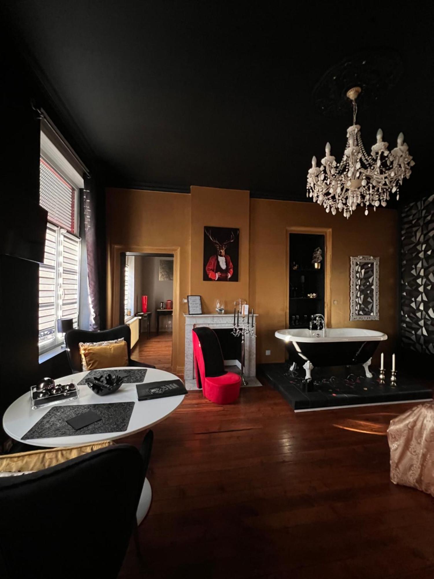 Domaine Des Anges Bed & Breakfast Avesnes-sur-Helpe Bagian luar foto