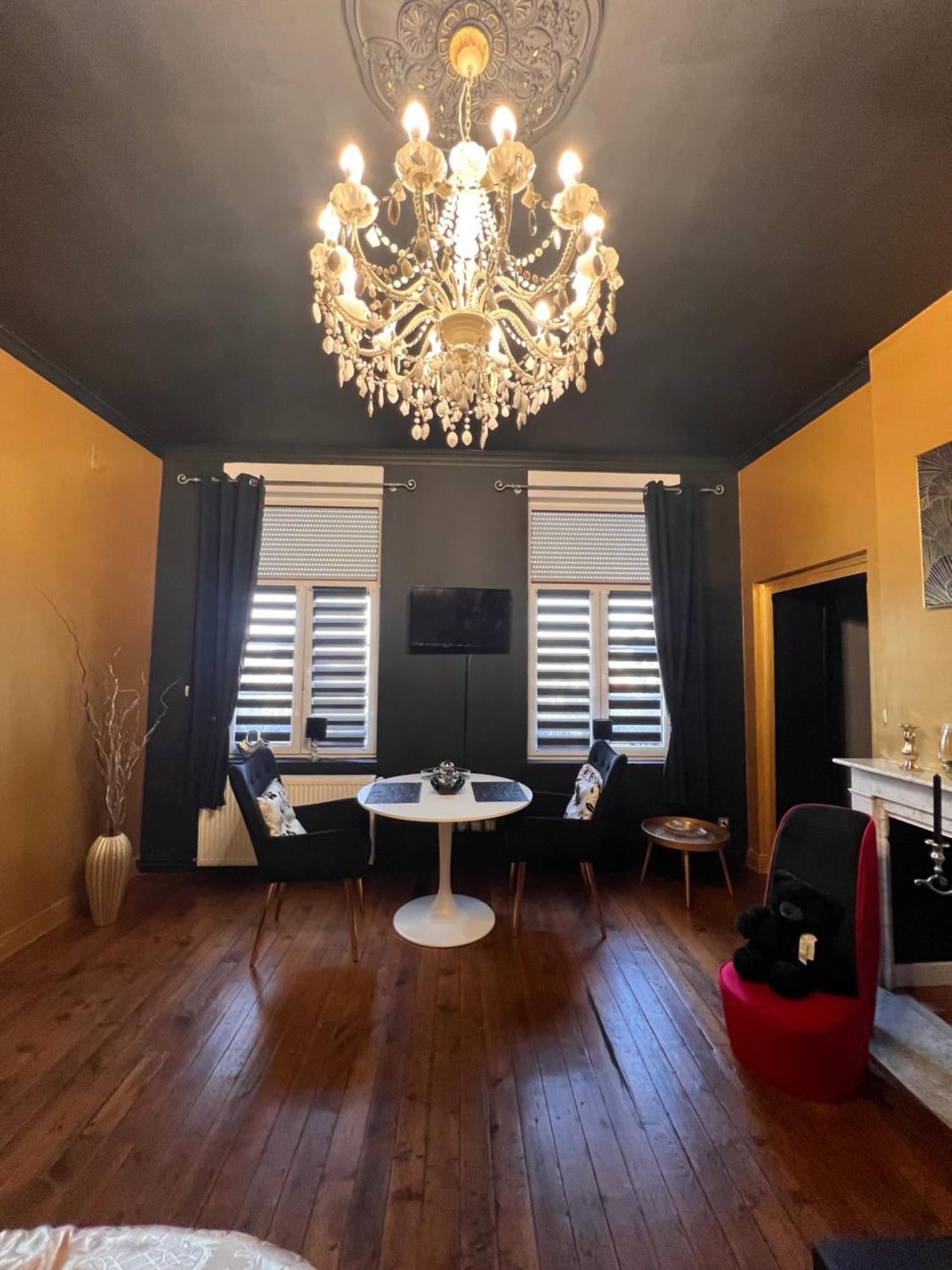 Domaine Des Anges Bed & Breakfast Avesnes-sur-Helpe Bagian luar foto