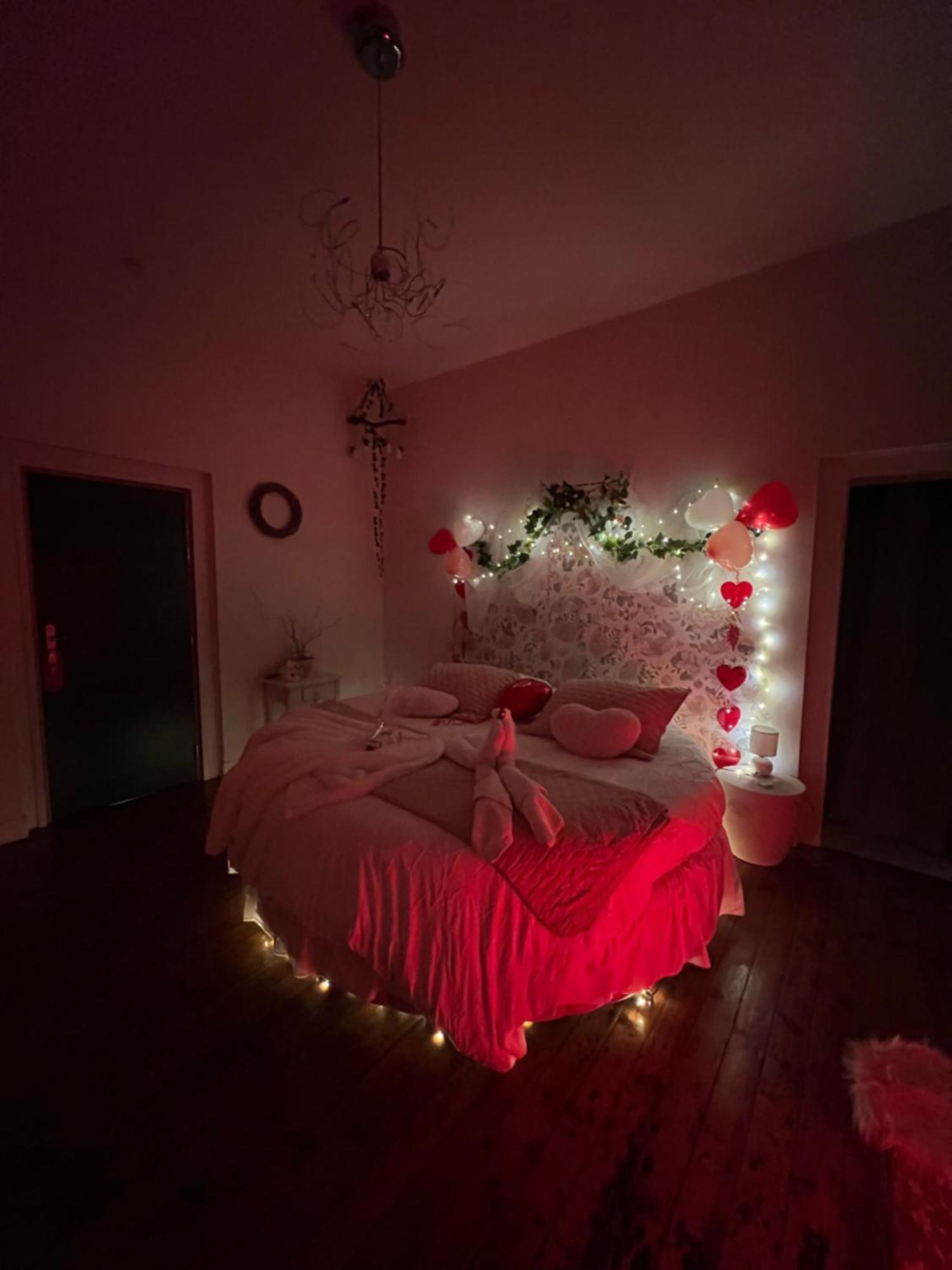 Domaine Des Anges Bed & Breakfast Avesnes-sur-Helpe Bagian luar foto