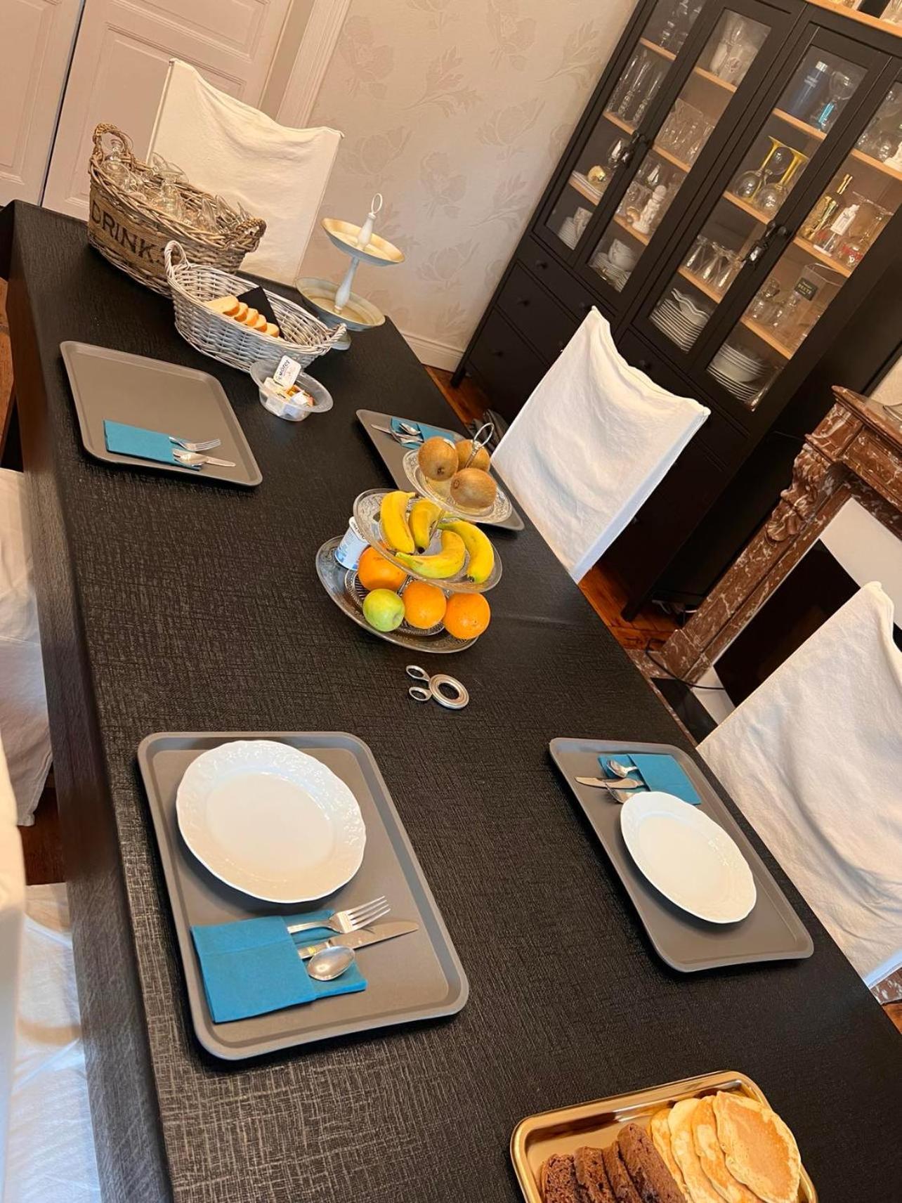 Domaine Des Anges Bed & Breakfast Avesnes-sur-Helpe Bagian luar foto